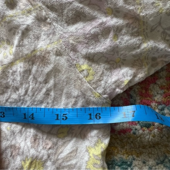 American Eagle Super Soft Floral Tassel Blouse size S - Picture 5 of 8